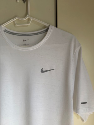 Nike Dry Fit Medium White Like New