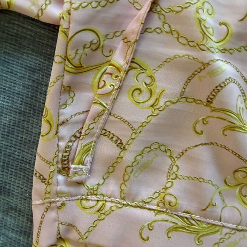 Med satin short sleeve pajama set with shorts like new, pink and gold