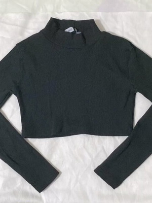 Black blouse size S like new with thick rib fabric