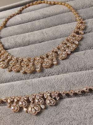 Luxury 4-piece gold-plated jewelry set with zircon stones