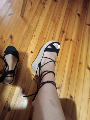 Platform sandals size 40 like new, black
