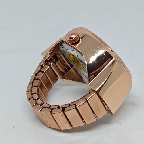 Bozhi Ring Watch with Green Dial and Gold Bracelet new