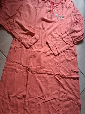 Triumph women's nightgown like new, fine cotton mako
