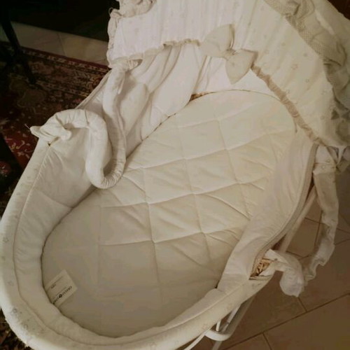 Baby bassinet with latex mattress like new