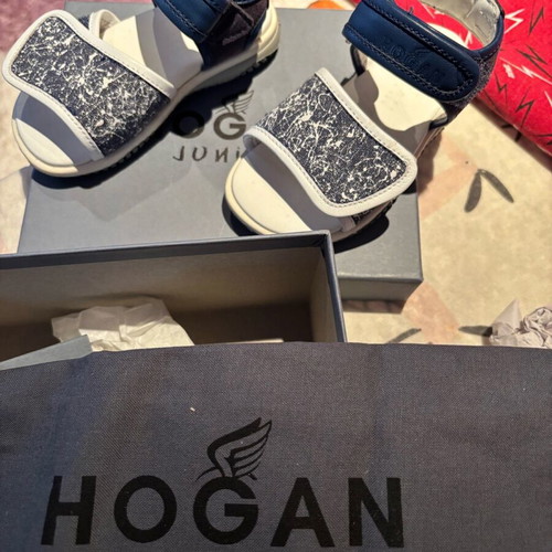 Hogan sandals new, size 21