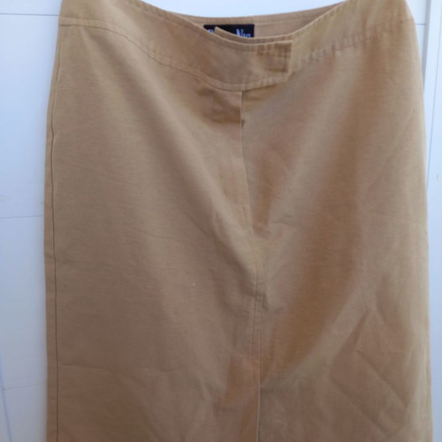 Midi skirt beige new, size M
