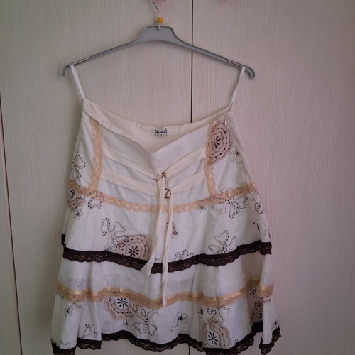 Danilo Boho Style Skirt like new, white with beige lace