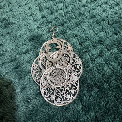 Silver earrings like new condition