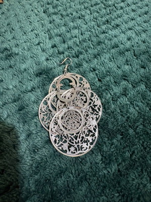 Silver earrings like new condition