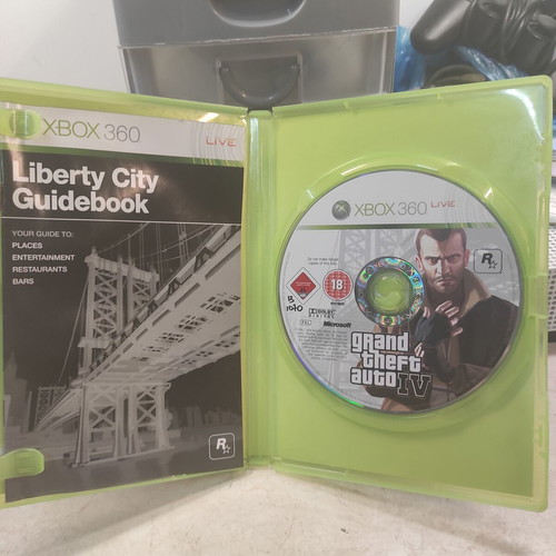 Grand Theft Auto IV Xbox 360 game like new