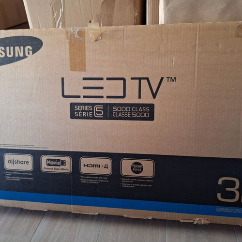 Samsung LED TV 32' Full HD like new