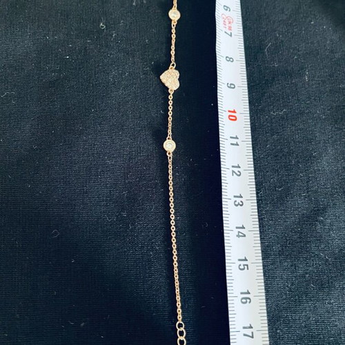 Stainless steel bracelet new, gold color with heart and rhinestones