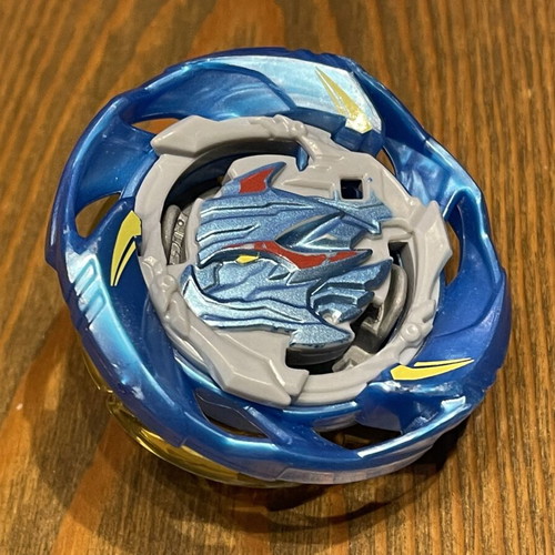 Beyblade Burst Turbo Air Knight K4 12Expand Eternal-S figure like new