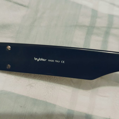 Byblos sunglasses like new, black