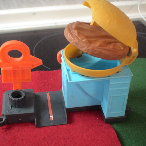 Mattel Hot Wheels City Downtown Burger Dash Playset