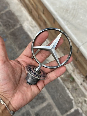 Vintage μεταλλικό σήμα καπό Mercedes-Benz