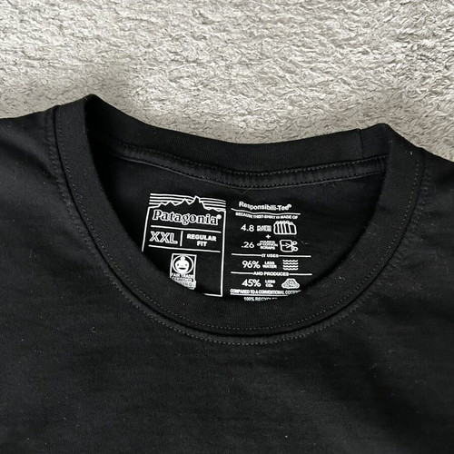 Patagonia Framed Fitz Roy Trout Organic T-Shirt XXL like new, black