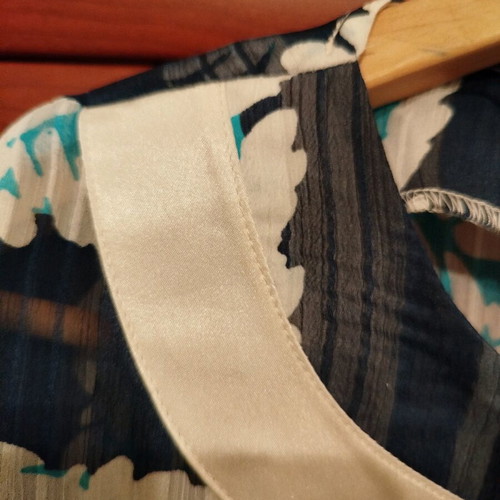 Women's blouse used, size S, white and turquoise