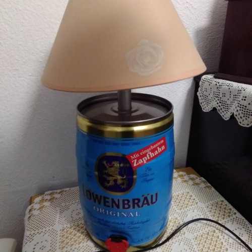 Desk lamp refurbished from 5-liter beer keg