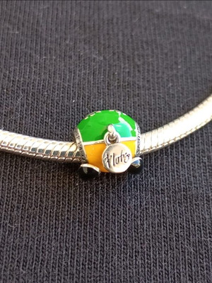 Pandora Disney Pluto Charm like new, multicolor