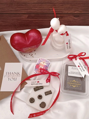 Handmade Gift Set "Aroma Paschalias" with Ceramic Jewelry Box