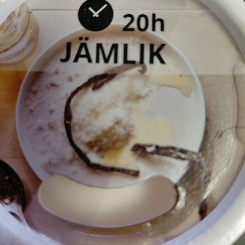 Vanilla scented candle 20 hours new