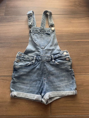 H&M denim short overalls with heart, like new, size 7-8 years (128cm)