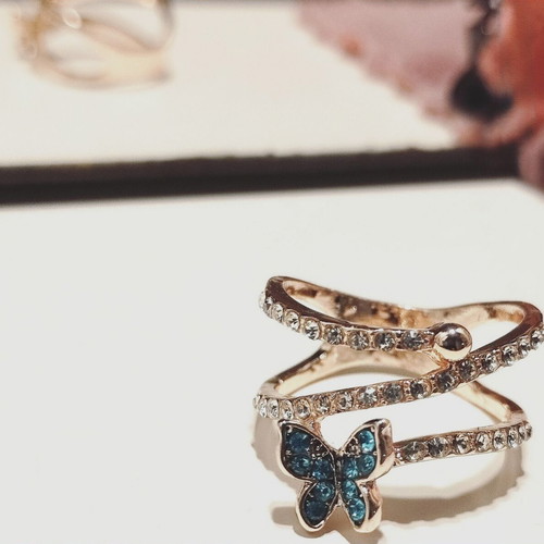 Butterfly ring with blue zircon and rhinestones, gold color, new