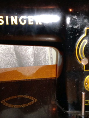 Singer 191M sewing machine used with cabinet and 11 spools of thread