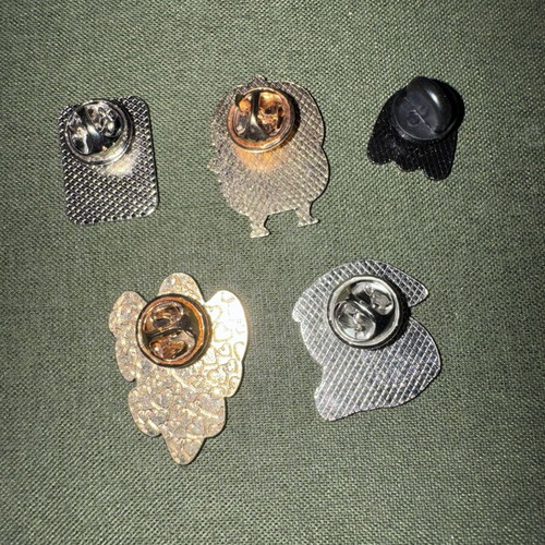 Metal pins set of 5 new