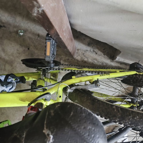 Orient Snake 24" mountain bike used, 7-speed, yellow