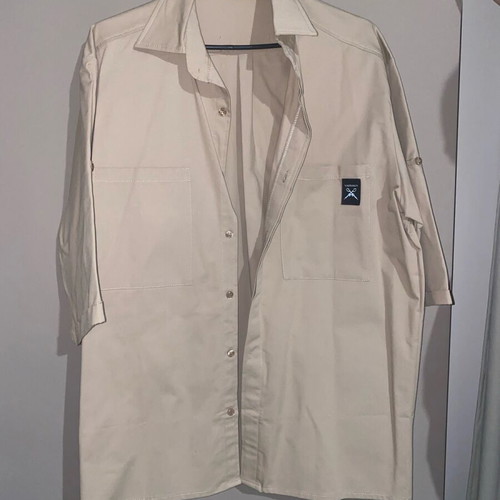Vagrancy shirt new size medium with large fit