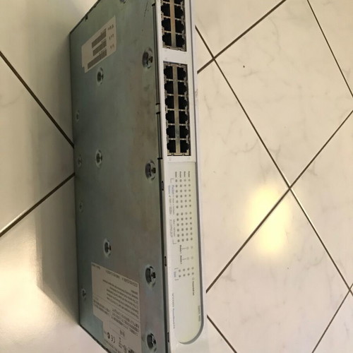 3Com switch 24 ports used in very good condition