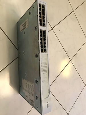 3Com switch 24 ports used in very good condition