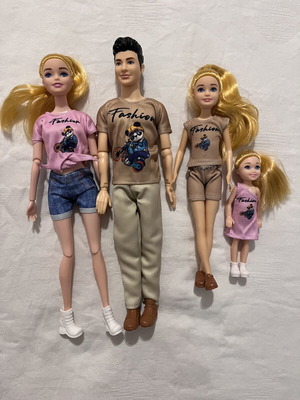 Barbie doll family set of 4, 30cm tall