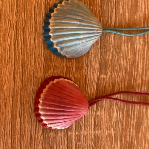 Set of 2 Hand-Painted Shell Necklaces Friendship