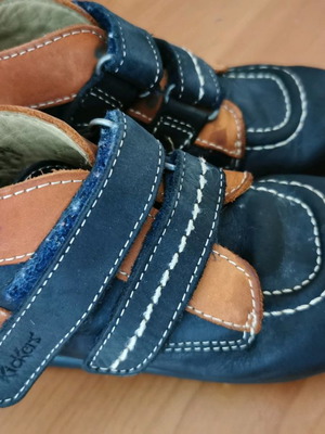 Kickers kids boots No25 like new