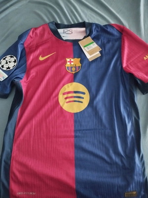 Barcelona 24-25 home jersey Raphinha #11 like new, official replica