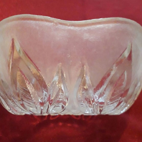 Crystal fruit bowl carved, new