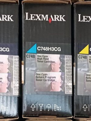 Lexmark C748H3@G Toner set like new, CMYK 10K pages