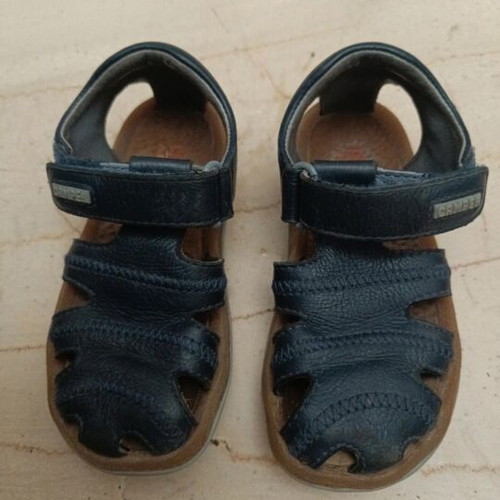 Camper leather kids sandals size 25 used with scratches