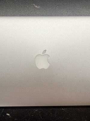 Apple MacBook Pro Retina 13” 2015 i5 2.9GHz 8GB RAM 128GB SSD used