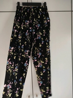 Floral pants used Fullah Sugah, black multicolor, size S