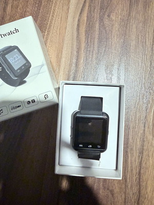 U-Watch U80 Smartwatch with Touchscreen and Bluetooth