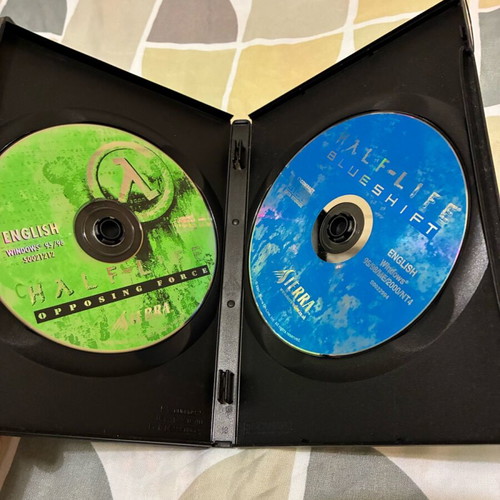 Half-Life Generation PC used without Counter Strike