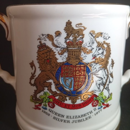 Royal Stafford Queen Elizabeth II Silver Jubilee Loving Cup