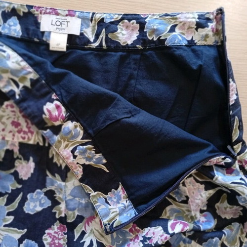 Set floral skirt Ann Taylor size 6/S-M and H&M top S like new