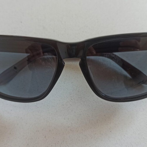 Yozzie Nagashi sunglasses like new with polarised lenses
