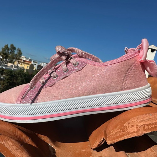 Laura Ashley girls canvas sneakers like new, size 32, pink