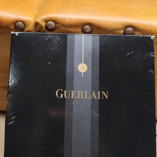 Guerlain mini perfume set like new in velvet case